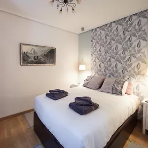 cosy-room-guggenheim.bilbaohotelsspain.com/